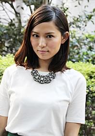 市川由衣