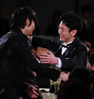 綾野剛と喜びを分かち合った妻夫木聡「怒り」