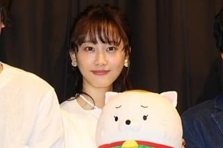 空耳エピソードで場内を笑わせた松井玲奈「笑う招き猫」